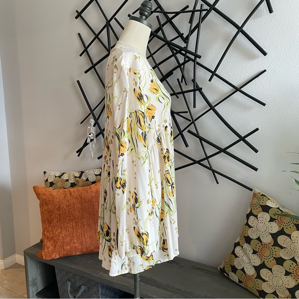 Free People, Long Sleeve, Flower Print Top - Picture 3 of 4